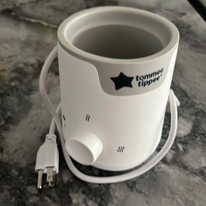 Baby bottle warmer